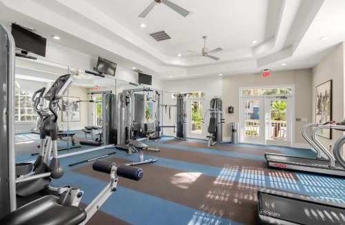 Trailer Estates Apartment | Viagem Attractive 1BR Balcony Pool Gym near IMG