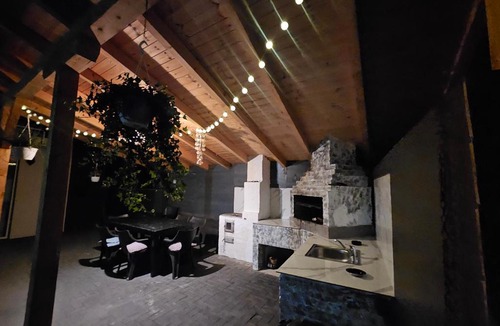 Poiana Marului House | Vibe House Madisson