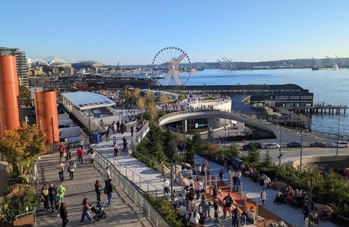 East Queen Anne Apartment | Vibrant 2bed Condo - Stroll to SEA Space Needle
