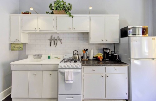Midtown Apartment | Vibrant Chic Midtown | Near Overton & Cooper-Young