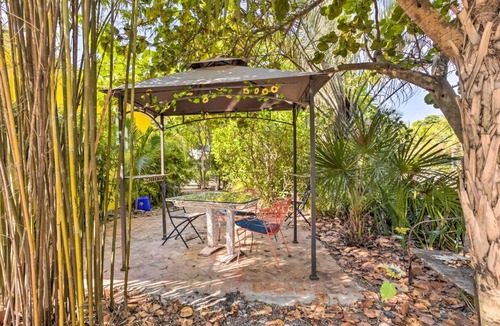Grandview Heights House | Vibrant West Palm Beach Home < 2 Mi to Beach!