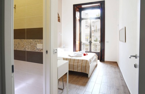 Naples City Centre Bed & Breakfast | Vic' Street B&B