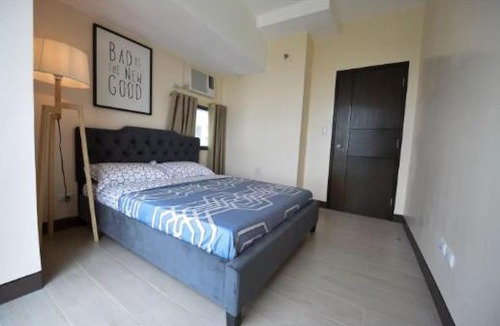Pinagsama Apartment | VICEROY · Modern Spacious Unit in Viceroy Mckinley Hill