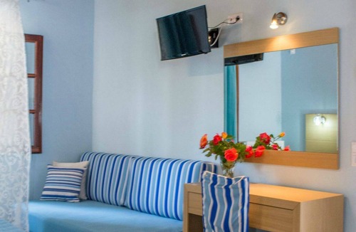 Skala Kallonis Hotel | Vicky Studios