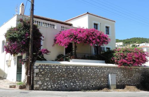 Spetses House | Victoria Studios
