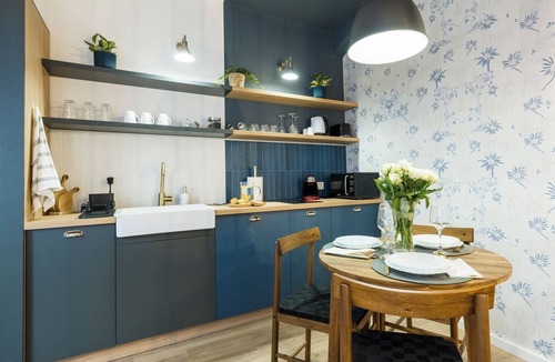 Centrul Vechi Apartment | Victorian Blue Studio