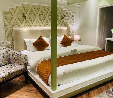Ranjit Avenue Bed & Breakfast | Victorian Elegance Luxury Stays