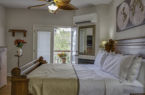 Old Town Bed & Breakfast | Victorian House Bed & Breakfast