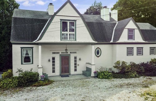 Bennington Bed & Breakfast | Victorian mansions Coach Room with Breakfast