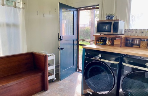 York House | Victorian on Garden Best Location in Town