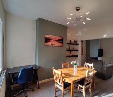 Newton-le-Willows House | Victorian Semi Detached House behind the High Street