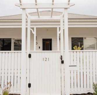 Hamilton House | Vida Hamilton - 3 bed, 2 bath kids playground!