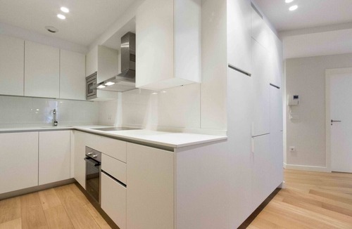 San Sebastian Centro Apartment | Viena | The Rentals Collection