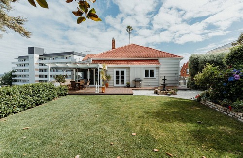 Mount Eden House | View 14 - Spacious villa in the heart of Mt Eden - sleeps 10 guests