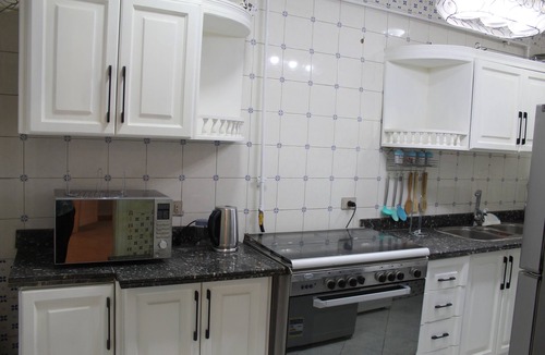Oula Apartment | View Great pyramids & Egyptian Museum; a 10 min walk & 1.7 km 2 Great Pyramids.