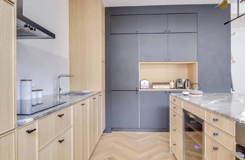Quartier des Grandes-Carrieres Apartment | VIEW ON THE SACRE CŒUR- MONTMARTRE, OVERLOOKING THE ROOFTOPS OF PARIS