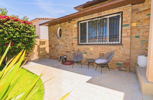 View Park-Windsor Hills Apartment | View Park with Private Pool