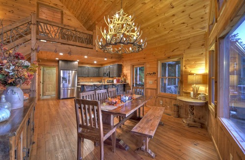 Ridges Over the Lake Cabin | View-Topia - Stunning Views, Hot tub, Air Hockey & Firepit!