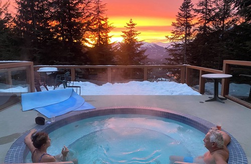 Nordic Estates House | -View, View And More View!-Super Quiet Getaway!-