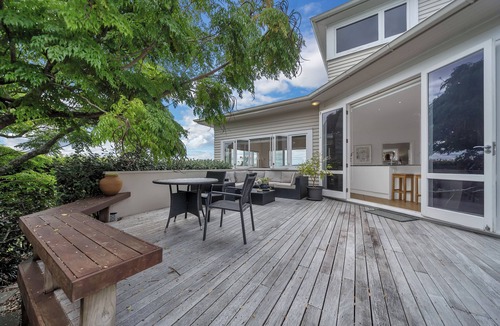 Devonport House | Views Forever by Bespoke Stays