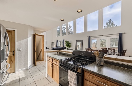 Idaho Springs House | Views, Rafting, Skiing, Tubing, Casinos, Zipline, Hiking, EV, Hot Tub
