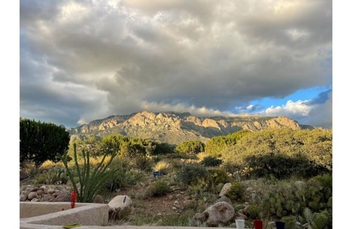 Sandia Heights South House | Views! Safe neighborhood, 3b/2.5ba, pet friendly, koi pond