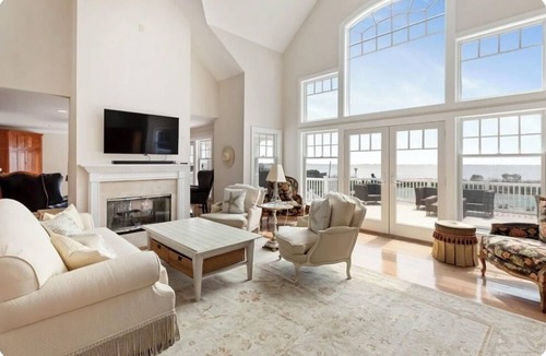 Shinnecock Hills House | Views ! Views! Views ! Water Front Property 4 bedroom house in Southampton