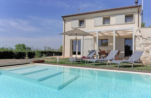 Sirolo Apartment | Vigneto di Montefreddo - Two Bedroom Split Level
