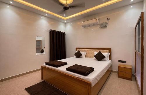 Ayodhya House | Vijay palace 850 meter away from Ram mandir