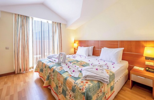 Kiris Hotel | Viking Park Hotel