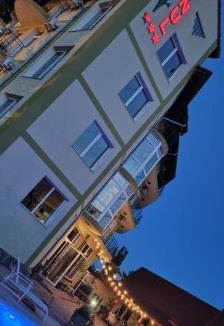 Sanmartin Villa | Vila Crinul