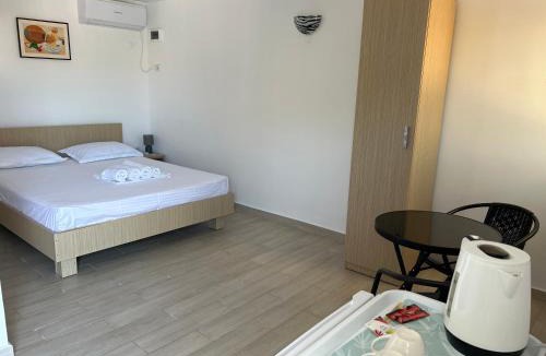 2 Mai House | Vila Elna