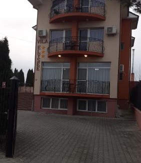 Sanmartin House | Vila Elysee