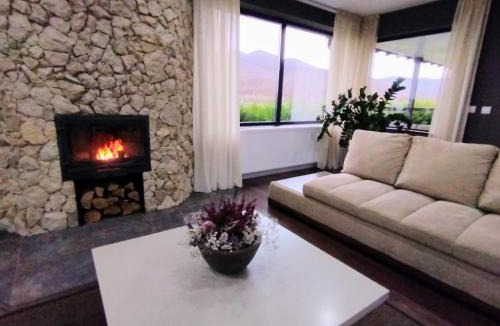 Ighiu Villa | Vila Gosen