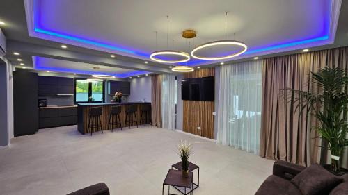 Snagov Villa | Vila LakeView Snagov, Terasă pe Acoperiș, Self Check-in, Parcare Privată