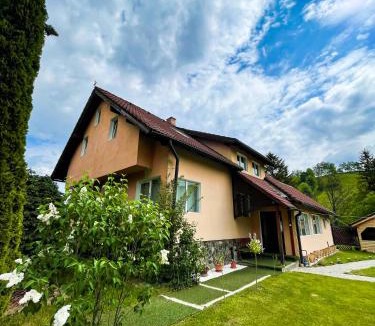 Bran House | Vila Lilica