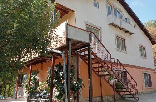 Sarata-Monteoru House | Vila Mara