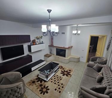 Humulesti Villa | Vila Medana
