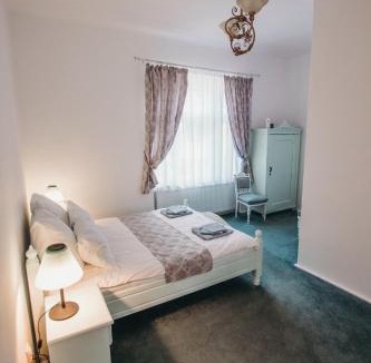 Hunedoara House | Vila ORIENT
