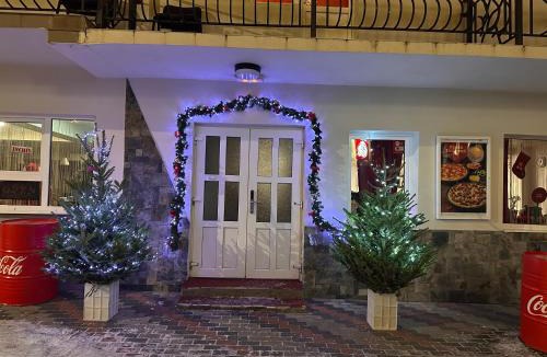 Lupeni Hotel | Vila Orizont Straja