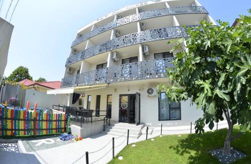 Costinesti Hostel | Vila Rares