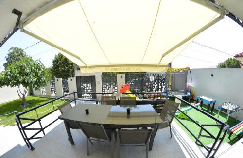 Costinesti Hostel | Vila Rares