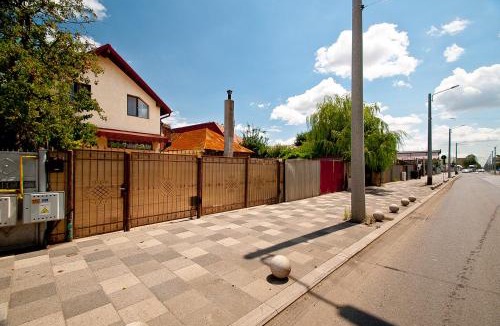 Galati Villa | VILA REYNA
