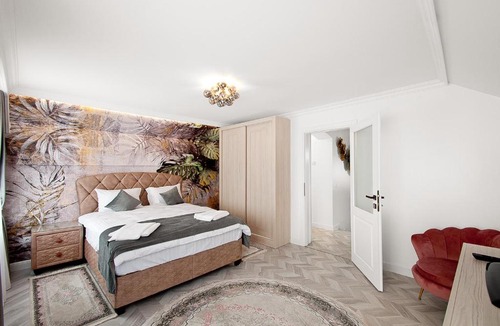 Galati Villa | VILA REYNA