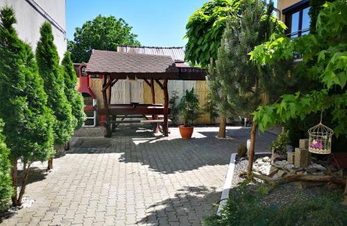 Giroc House | Vila Sara