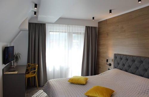 Sacele Hotel | Vila Trapez