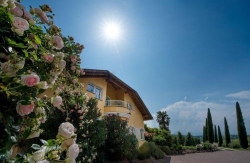 Cornaiano Apartment | Villa Raifer