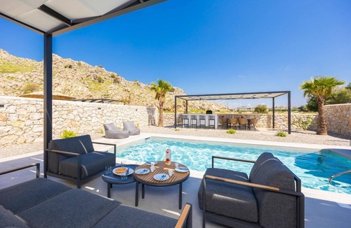 Kolymbia Villa | Villa 13 Zendo - Two Bedroom Villa, Sleeps 4
