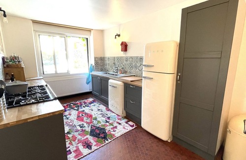 Champlitte House | Villa 1828, sleeps 25, pétanque, swimming pool, billiards, table soccer