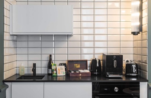 3rd Arrondissement Bed & Breakfast | Villa 216
